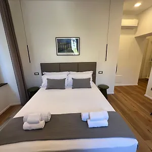 https://sunrise-rooms.hotelitalianriviera.com